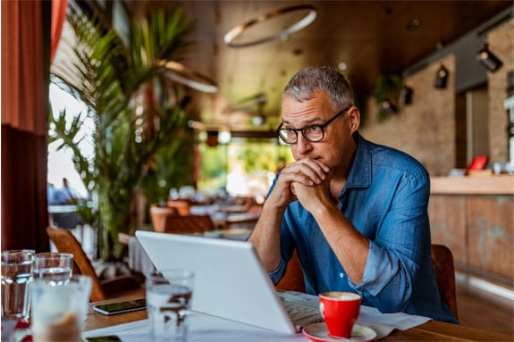 financial controller challenges